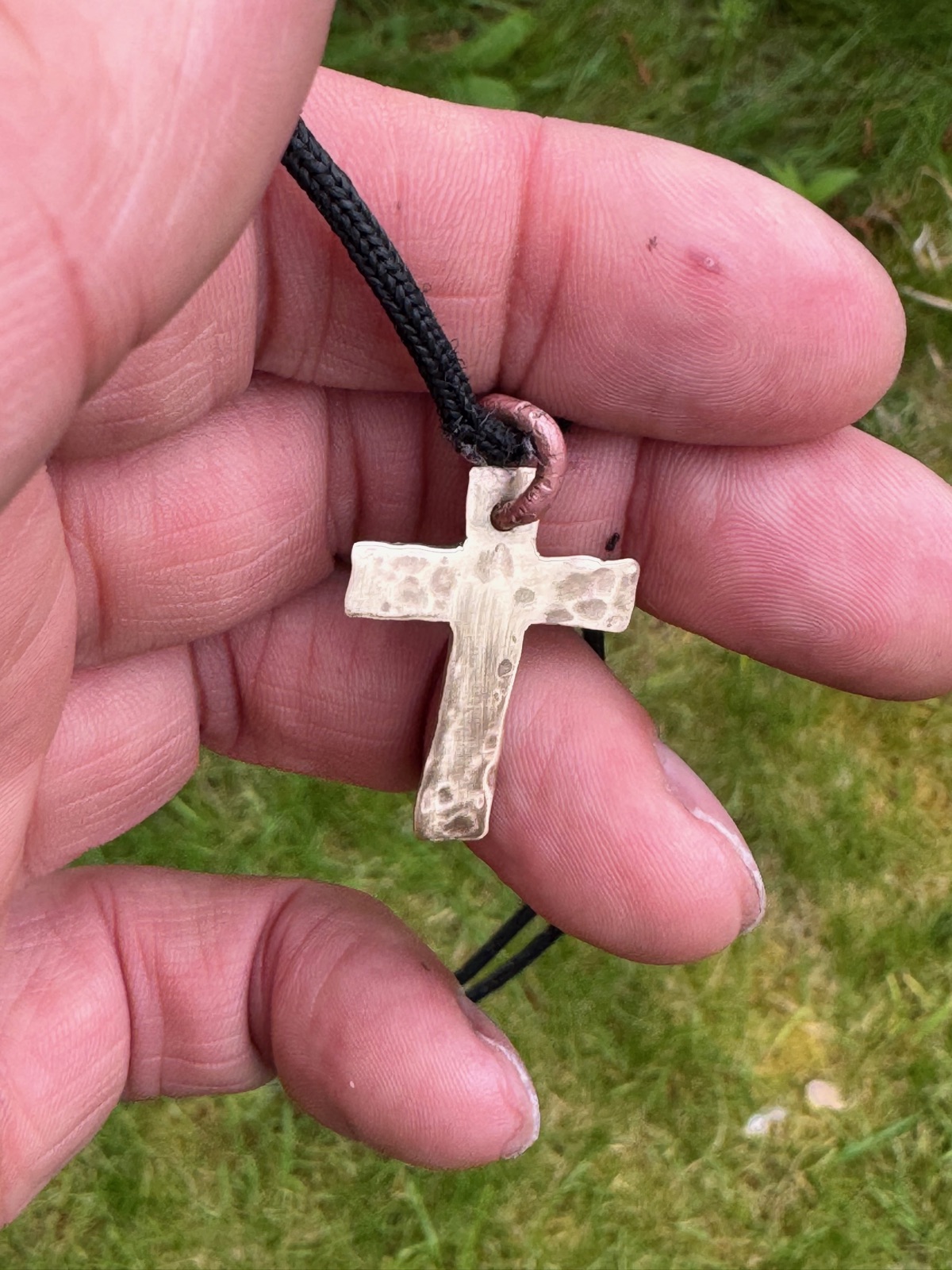 9ct gold cross